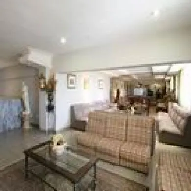 Zeus Hotel 3*