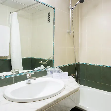 Zeus 3*